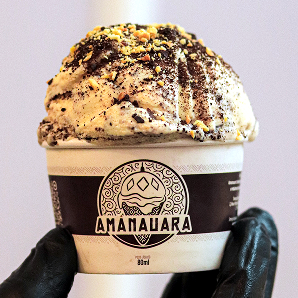 Picolé Amanauara sabor CHIBATA (CHOCOLATE BRANCO)